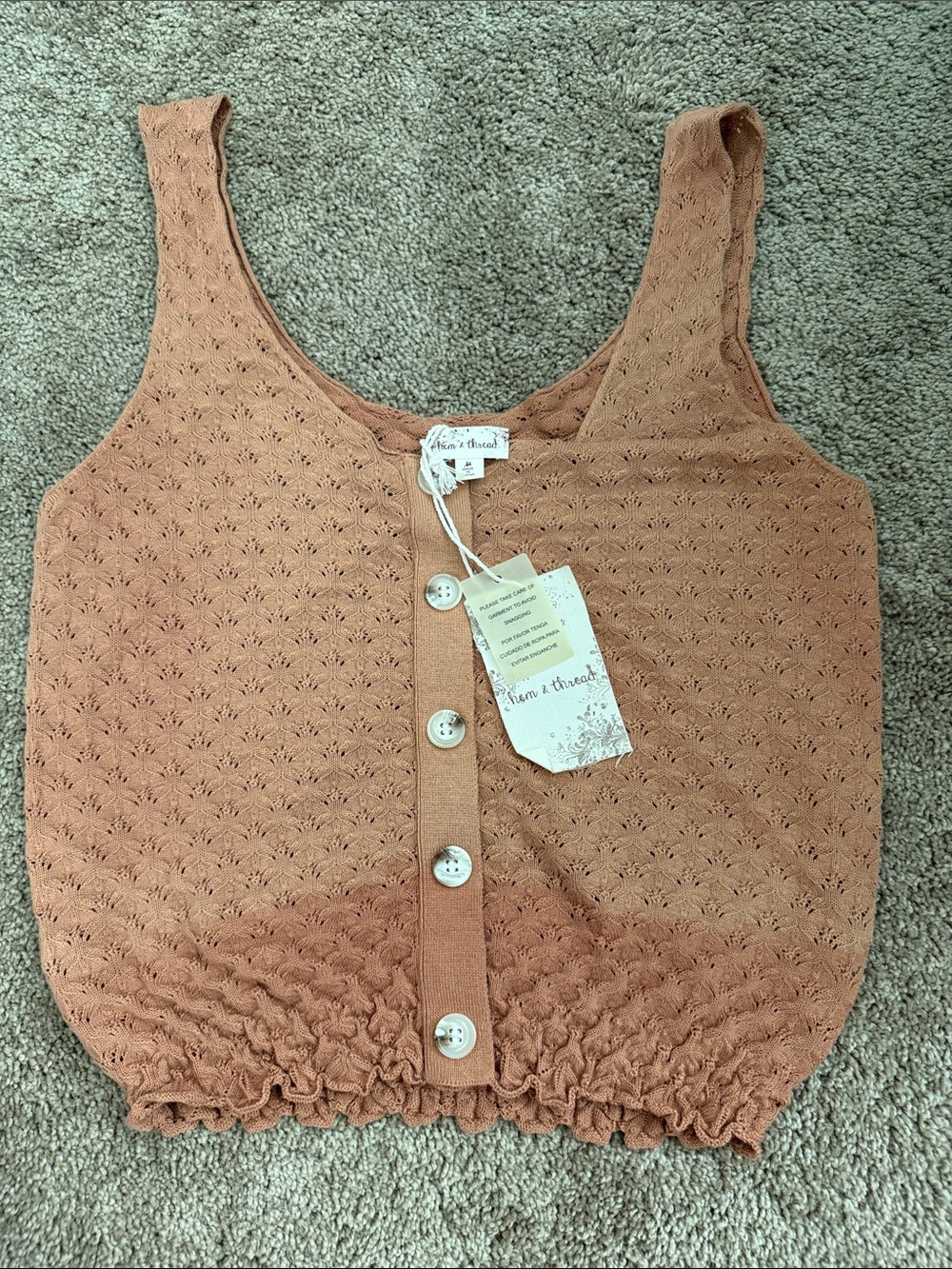 NWT - Rust color  Knit Button-Front Tank Top! Size medium